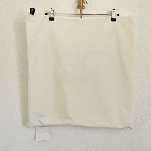 NEW ‘Peace’ Christmas Holiday Velvet Pillow Cover 20”x20” - Picture 4 of 5